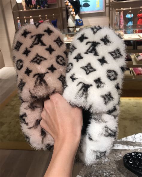 lv fur slippers